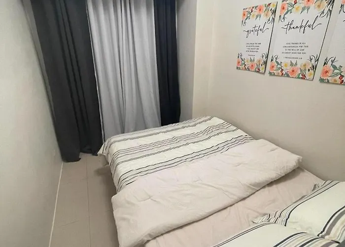 Apartahotel Field Residences - Amaris Residences By Sinsanos Manila